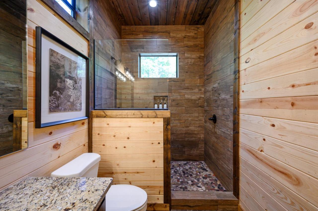 הוילה Bright Modern Luxury - Broken Bow Dream Retreat מראה חיצוני תמונה