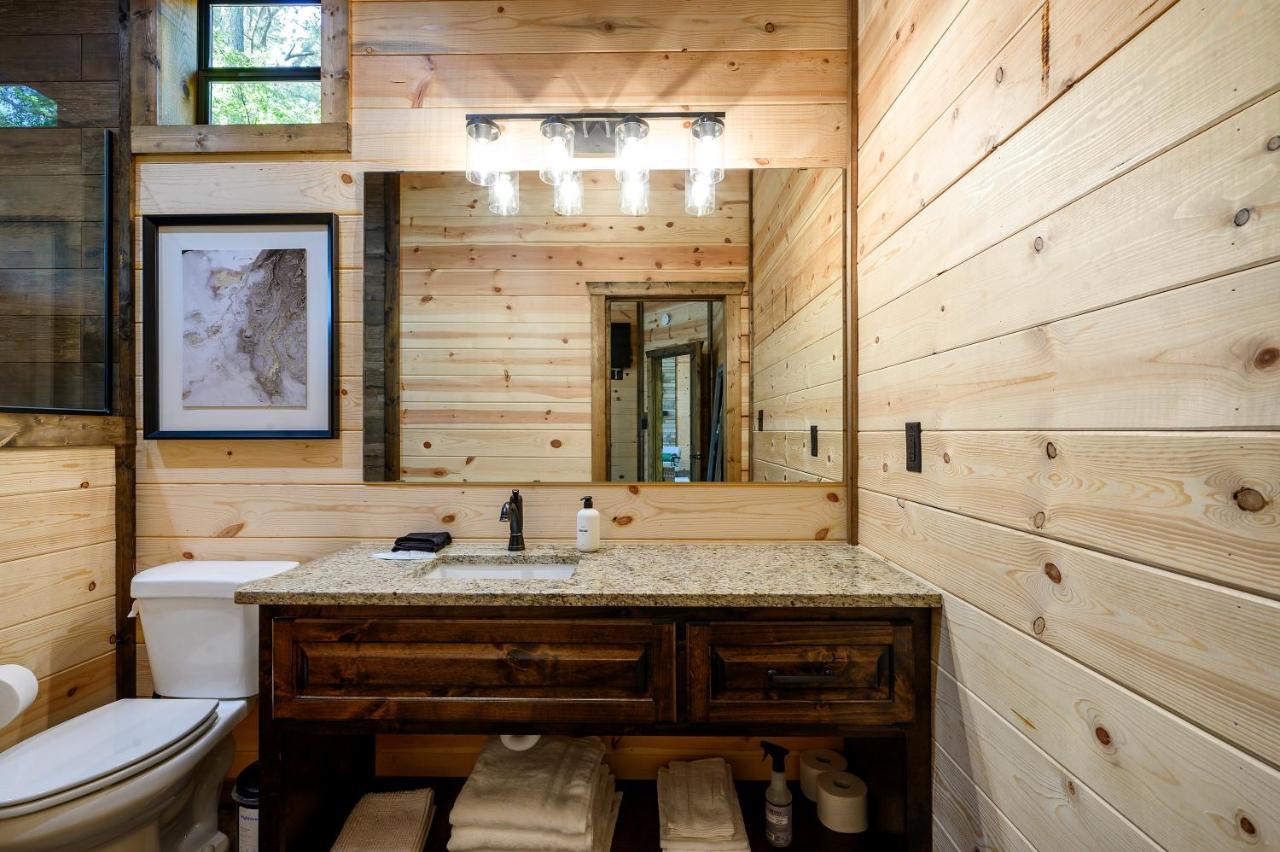 הוילה Bright Modern Luxury - Broken Bow Dream Retreat מראה חיצוני תמונה