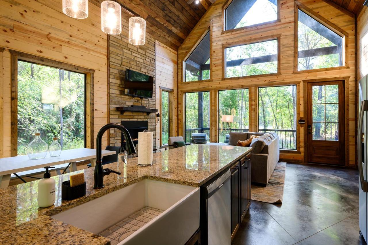 הוילה Bright Modern Luxury - Broken Bow Dream Retreat מראה חיצוני תמונה
