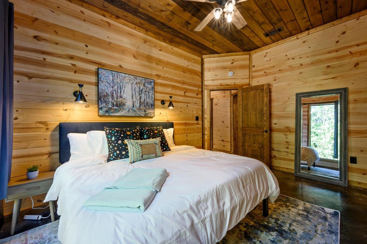הוילה Bright Modern Luxury - Broken Bow Dream Retreat מראה חיצוני תמונה